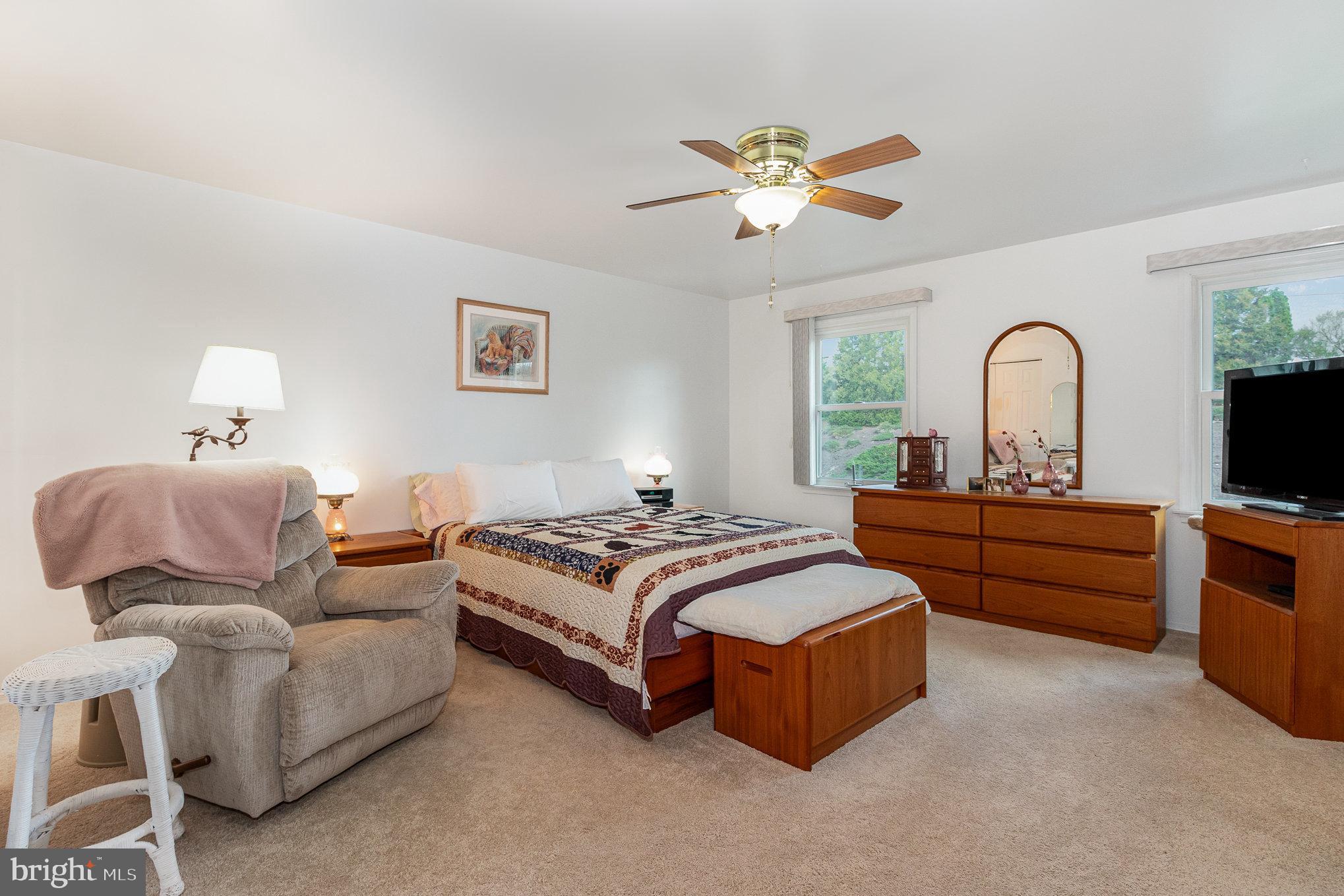 NORTHWOODS CROSSING - Residential