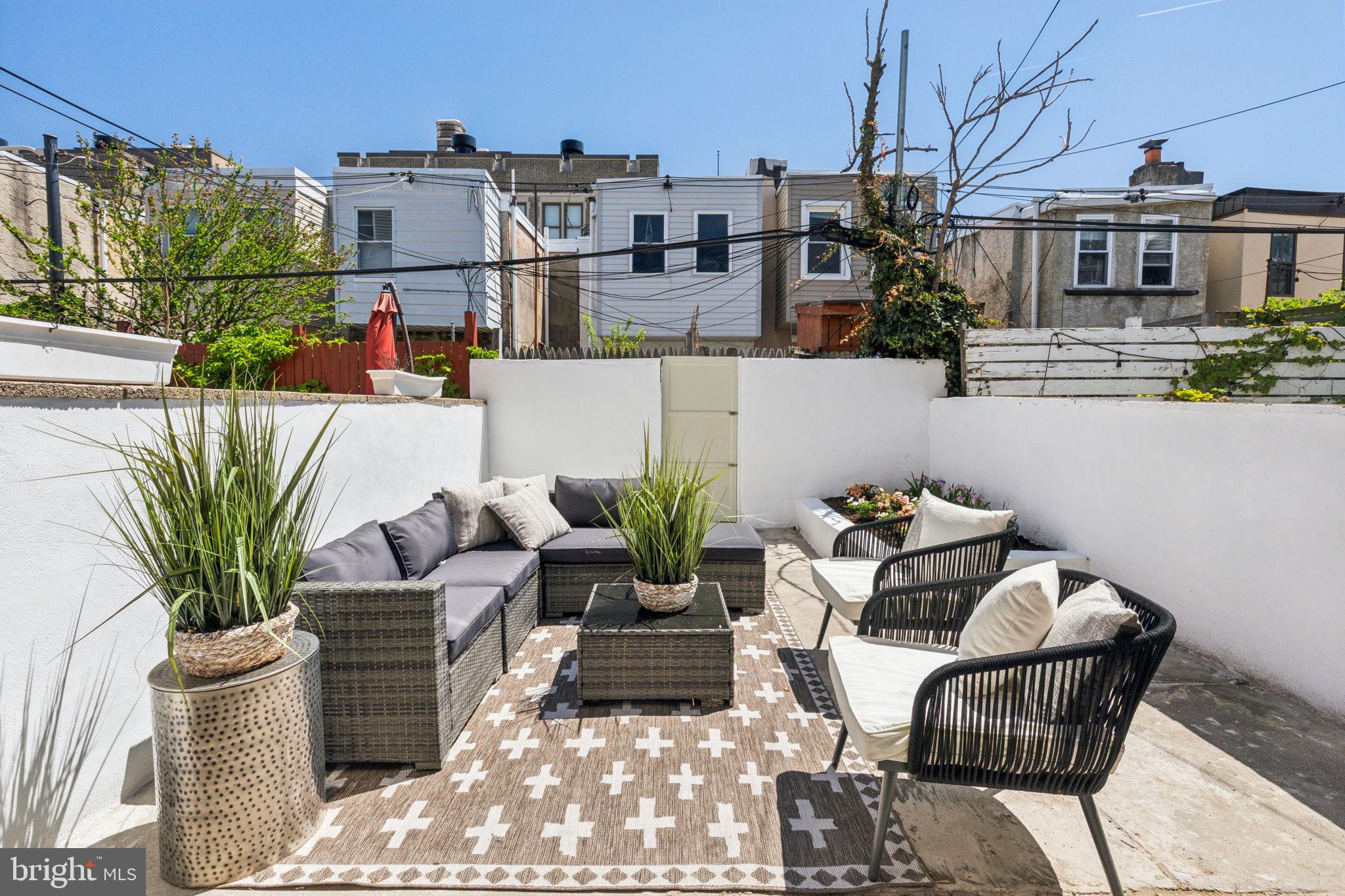 POINT BREEZE - Residential