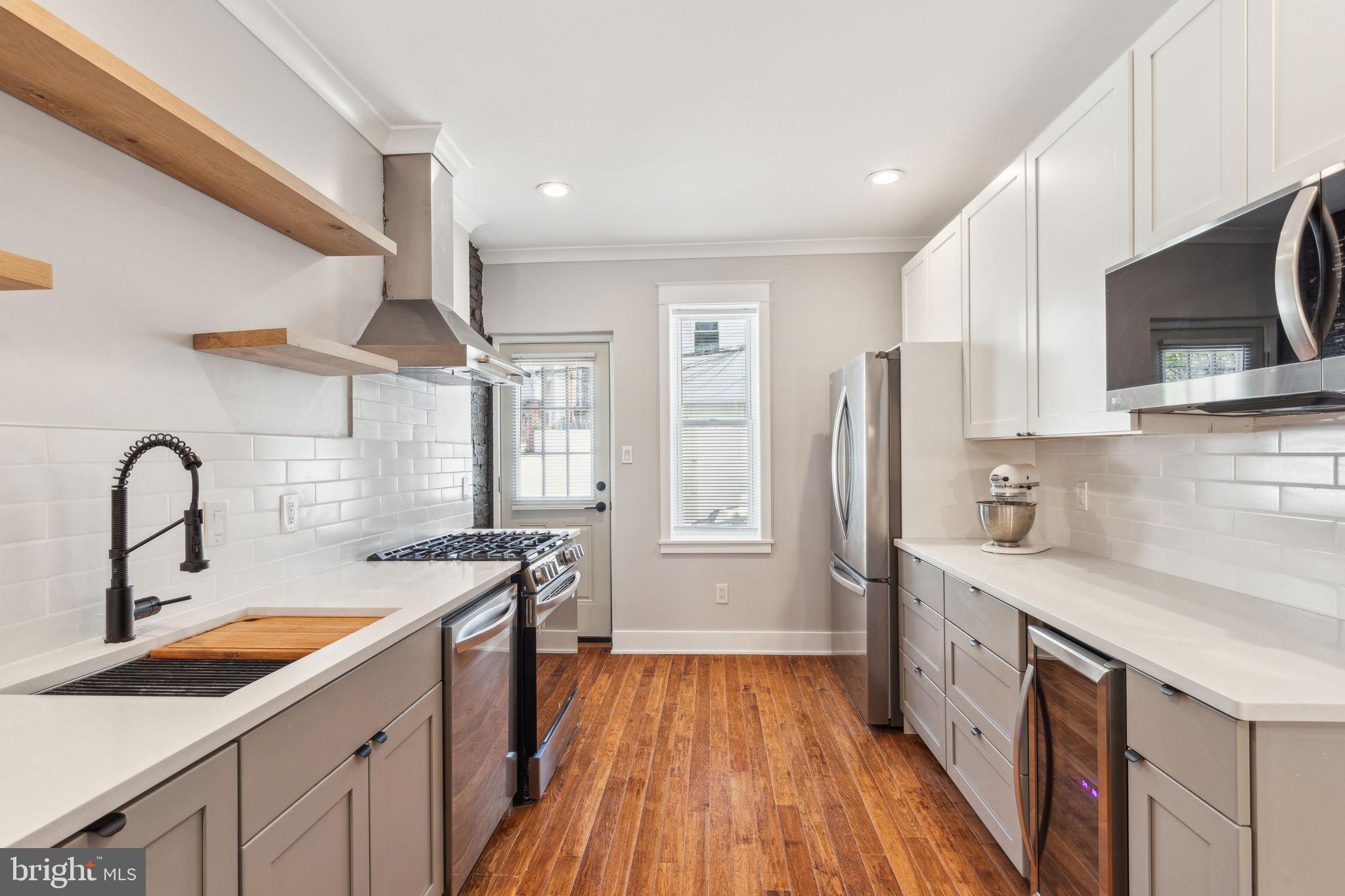 POINT BREEZE - Residential