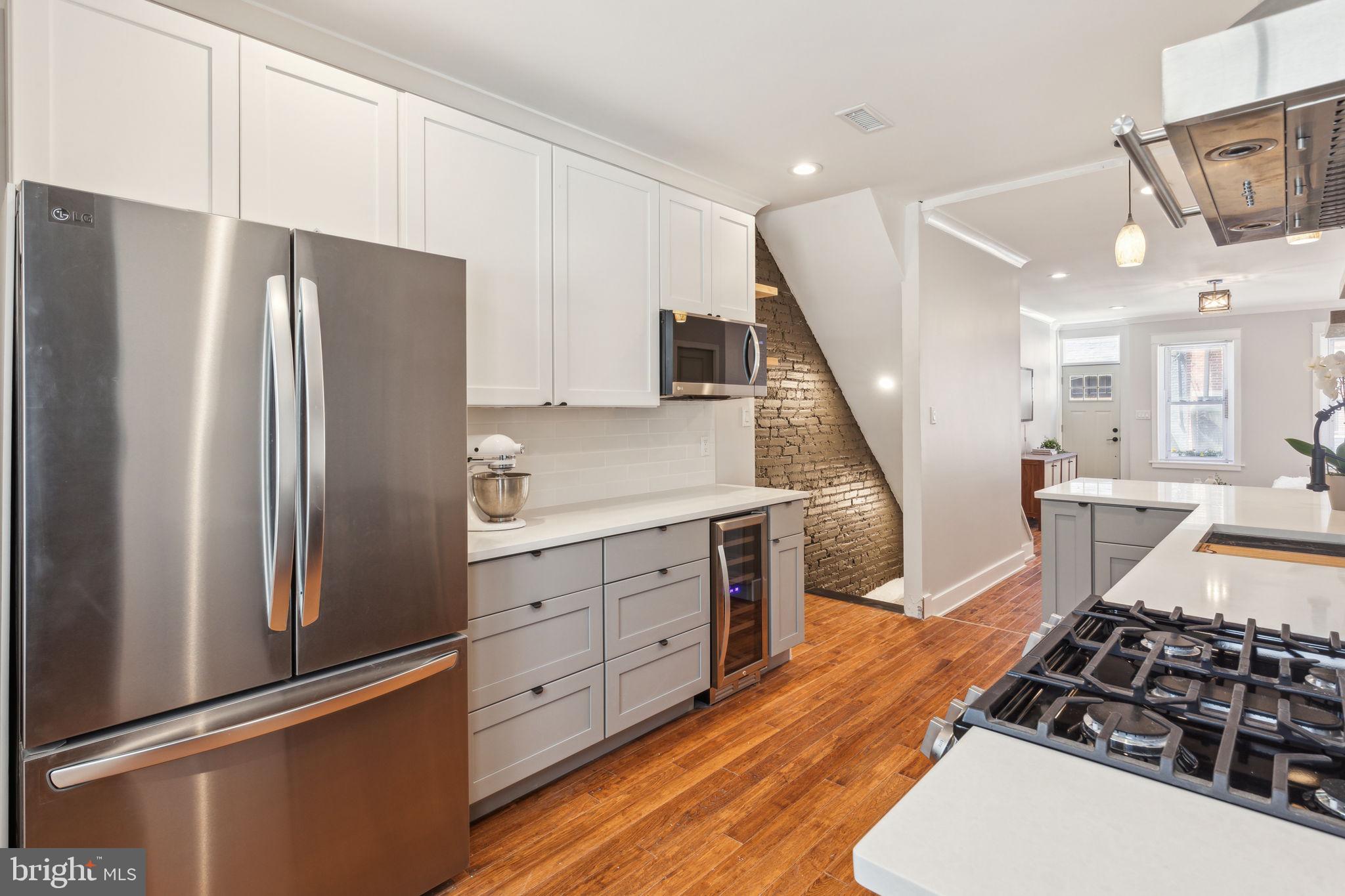 POINT BREEZE - Residential