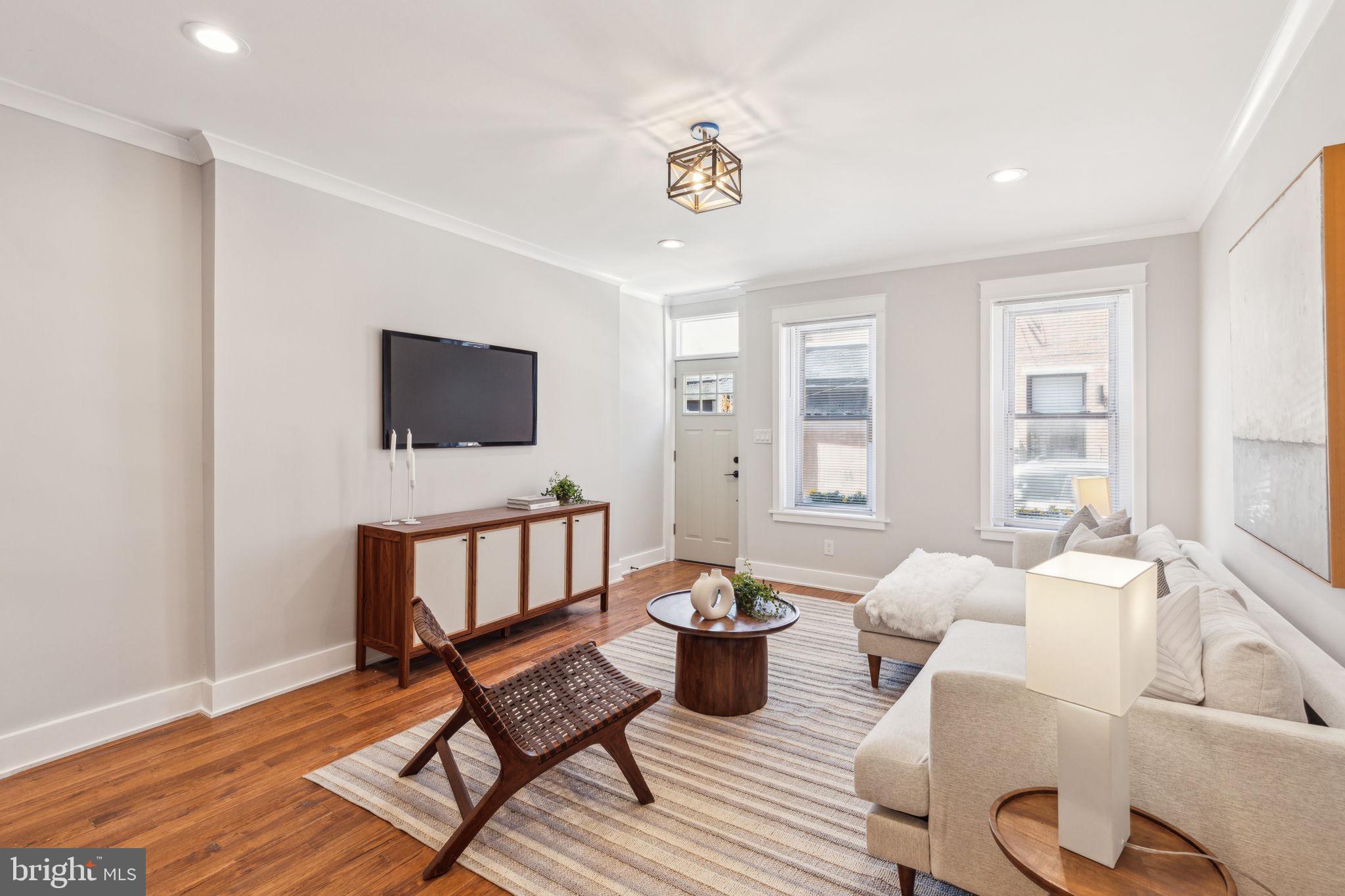 POINT BREEZE - Residential