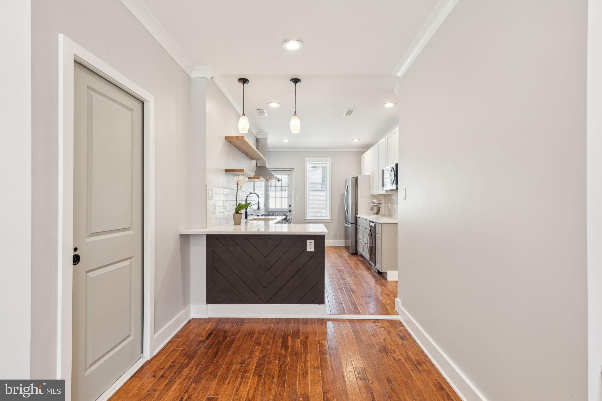 POINT BREEZE - Residential