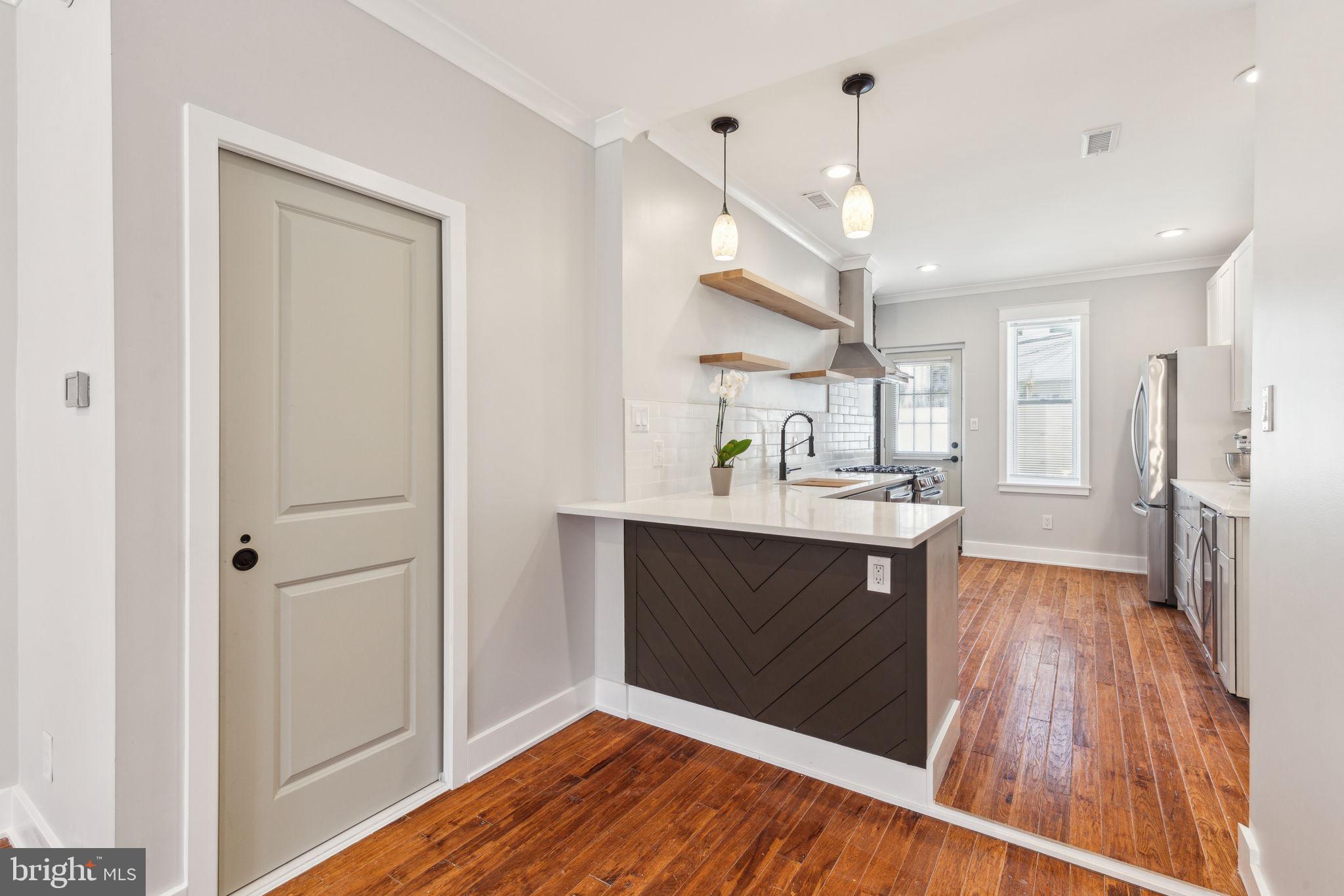 POINT BREEZE - Residential