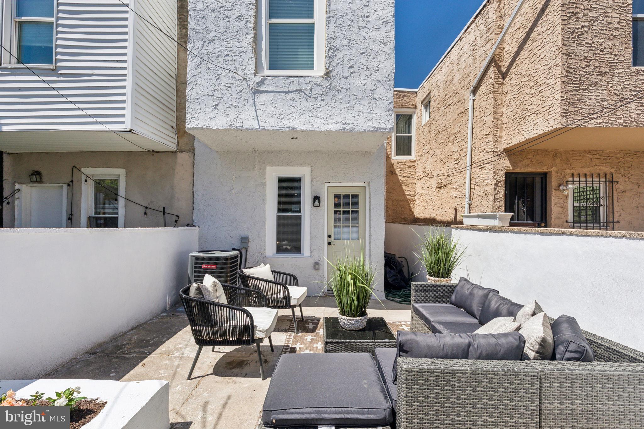 POINT BREEZE - Residential