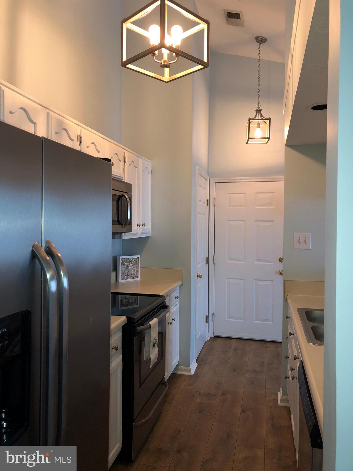 DEEP CREEK COMMONS - Residential