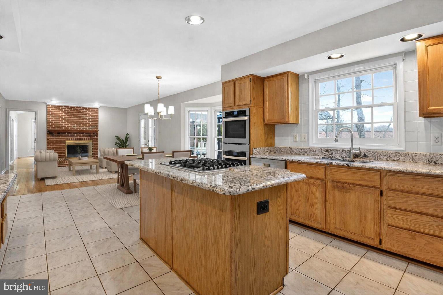 GAMBRILL OAKS - Residential