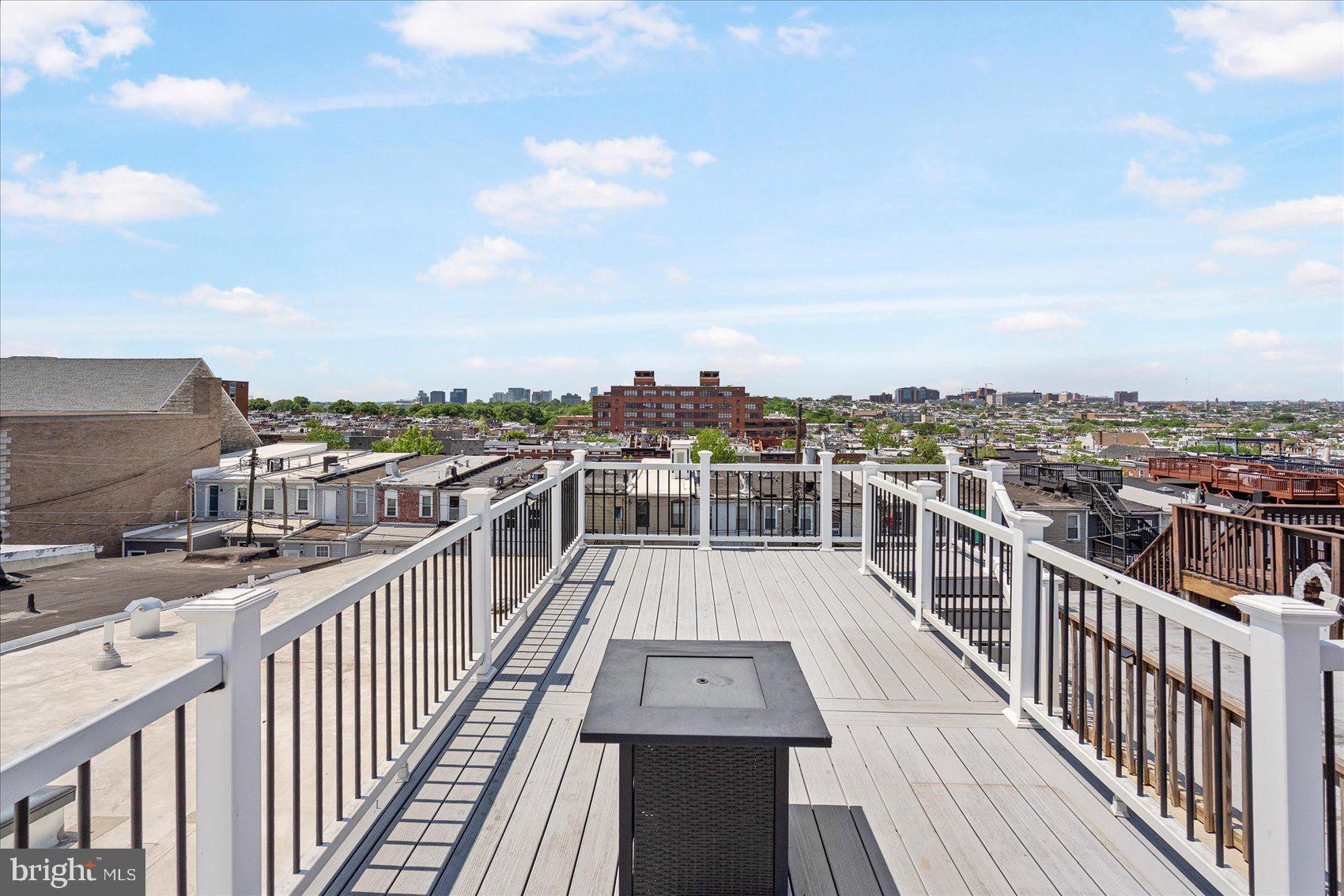 HIGHLANDTOWN - Residential