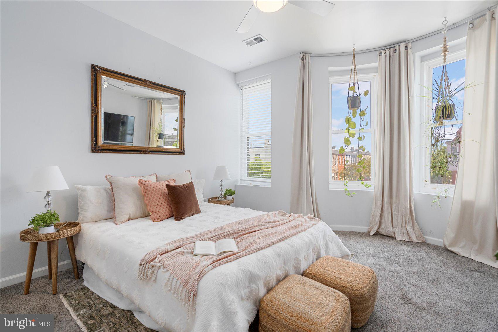 HIGHLANDTOWN - Residential