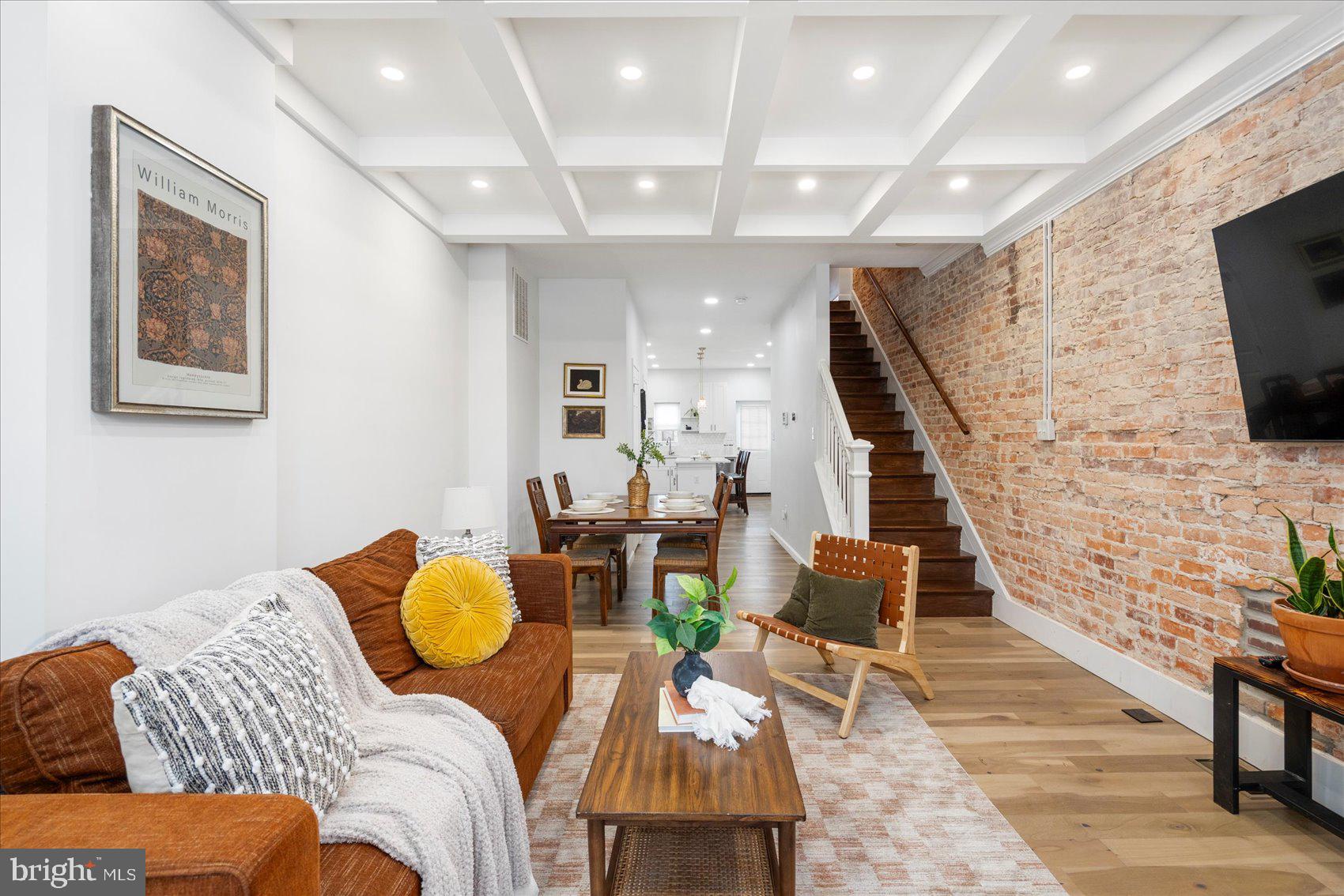 HIGHLANDTOWN - Residential