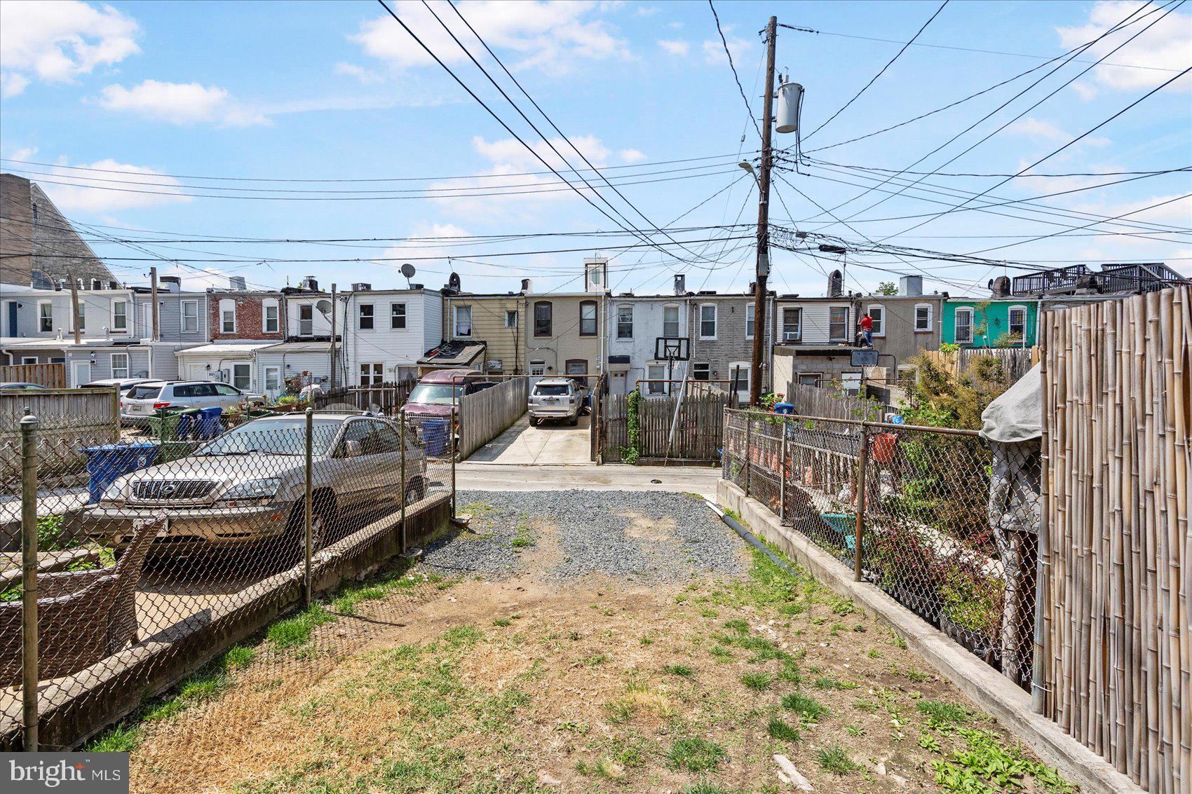 HIGHLANDTOWN - Residential