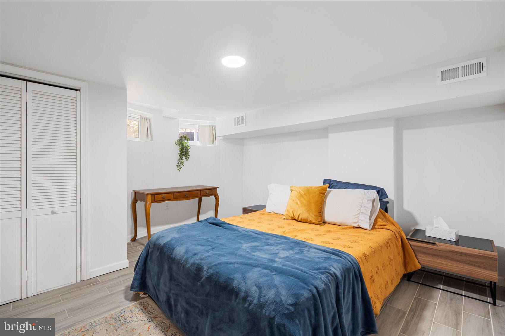 HIGHLANDTOWN - Residential