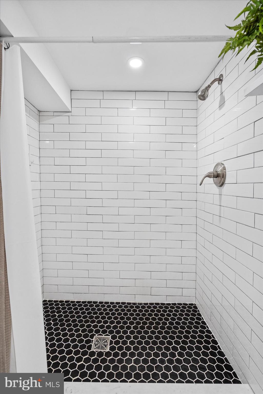 HIGHLANDTOWN - Residential