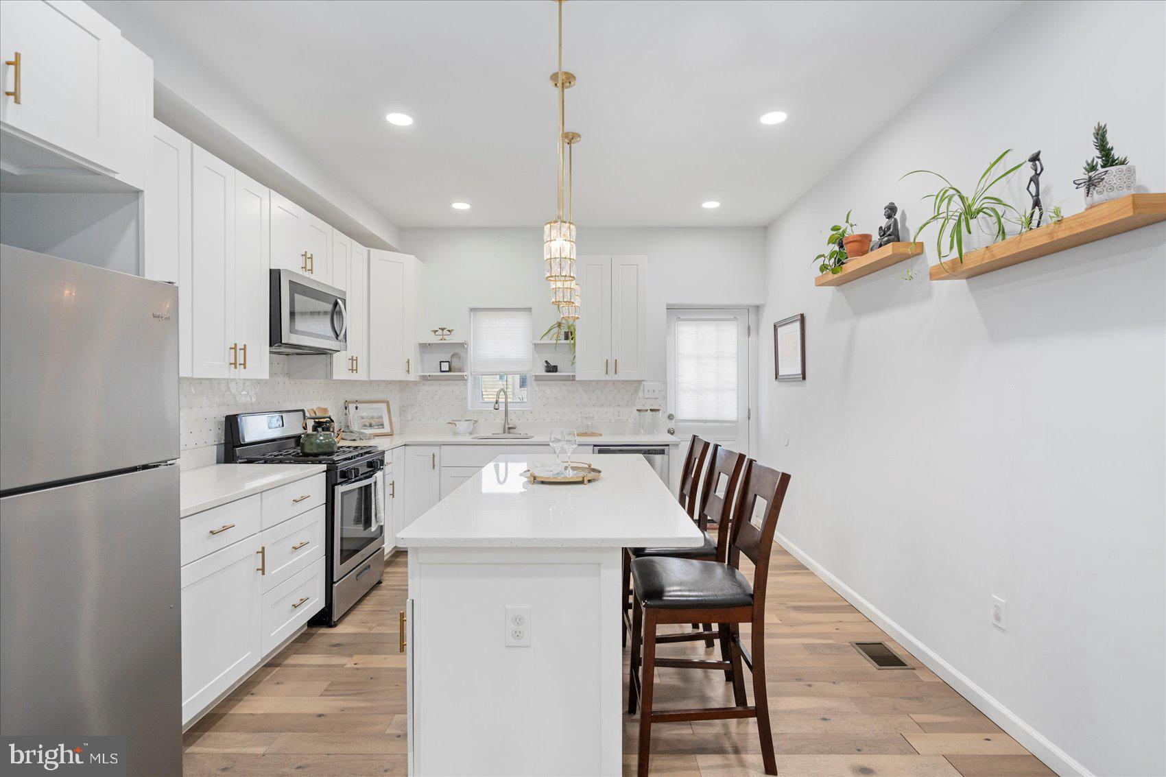 HIGHLANDTOWN - Residential