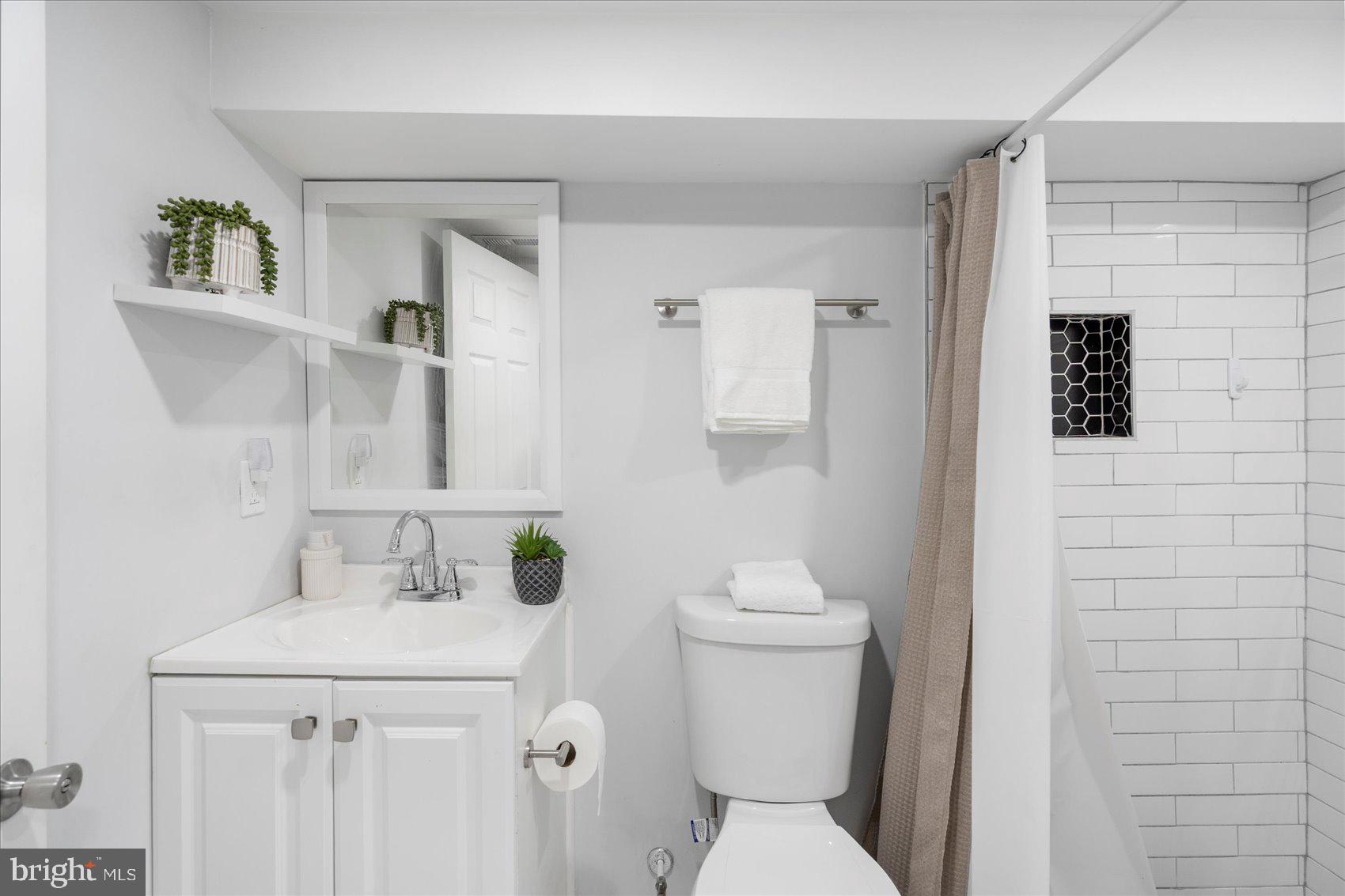 HIGHLANDTOWN - Residential