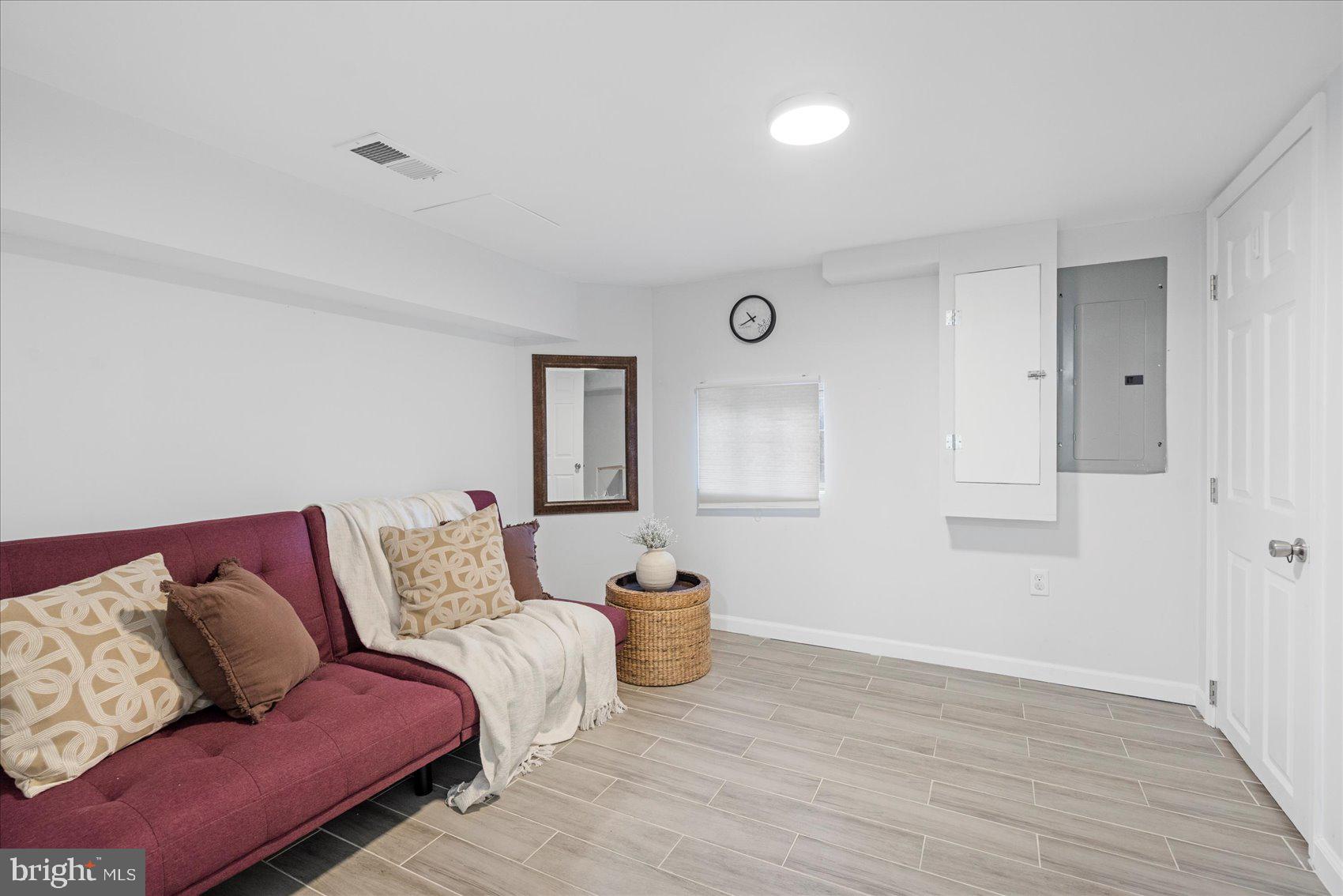 HIGHLANDTOWN - Residential