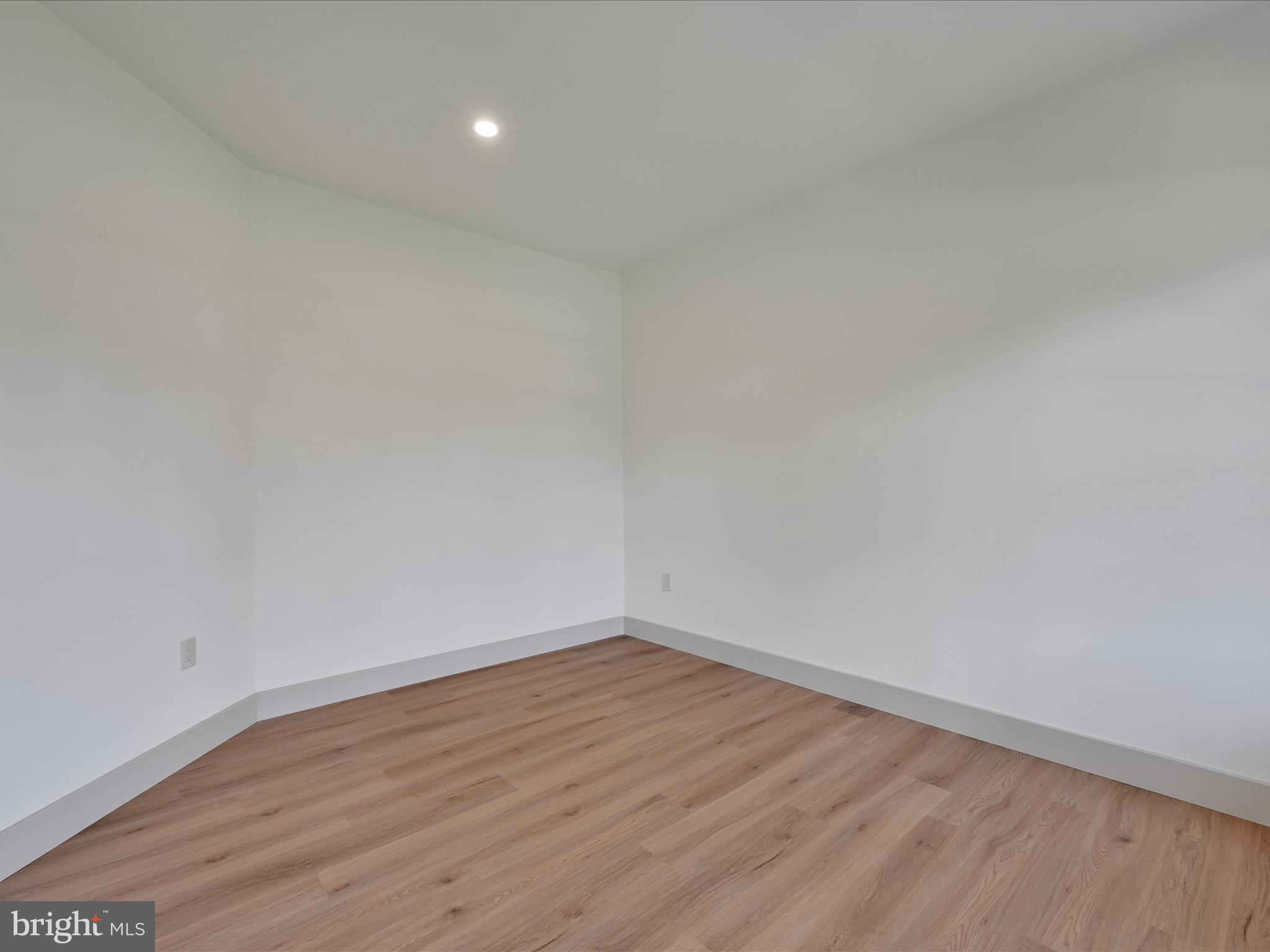 HAYDN MANOR - Residential