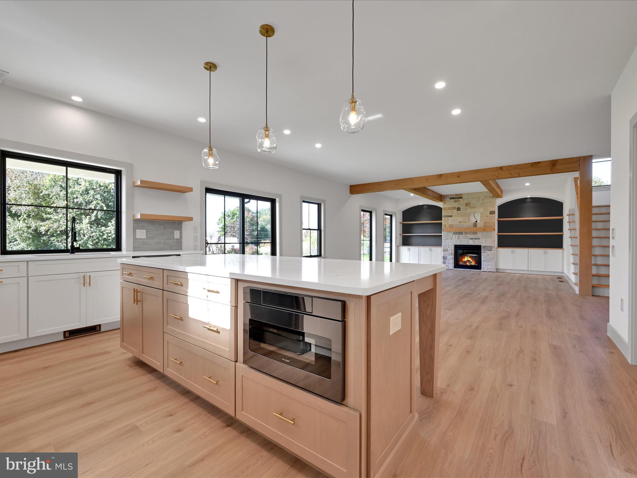 HAYDN MANOR - Residential