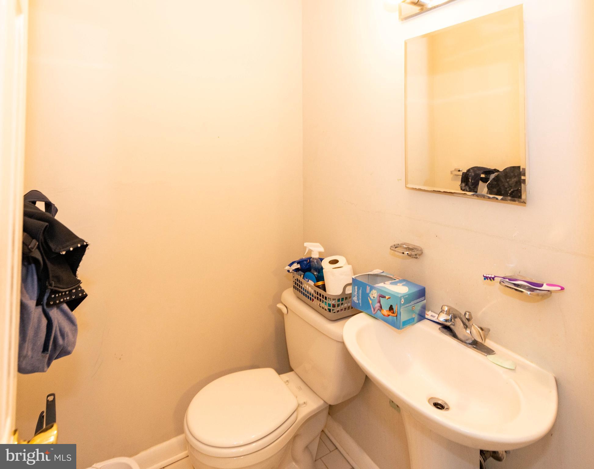 HARFORD SQUARE - Residential