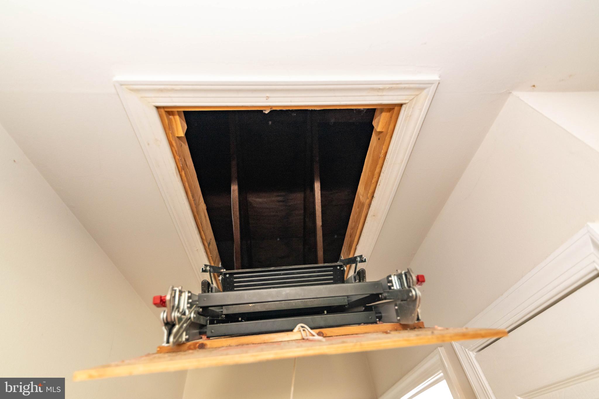 HARFORD SQUARE - Residential