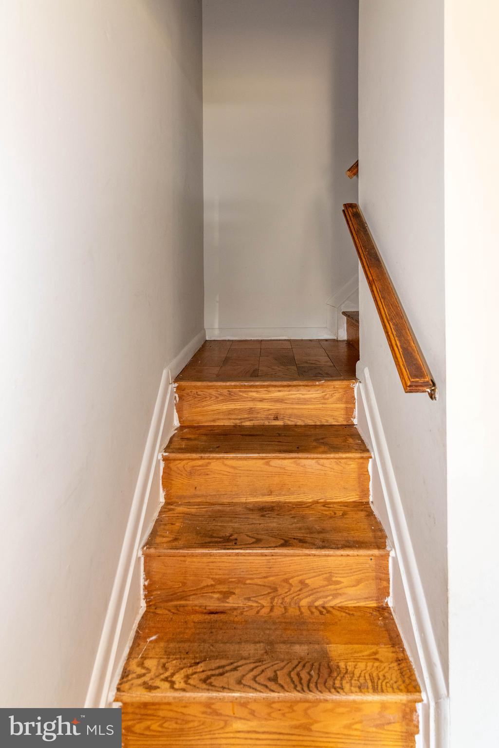 HARFORD SQUARE - Residential