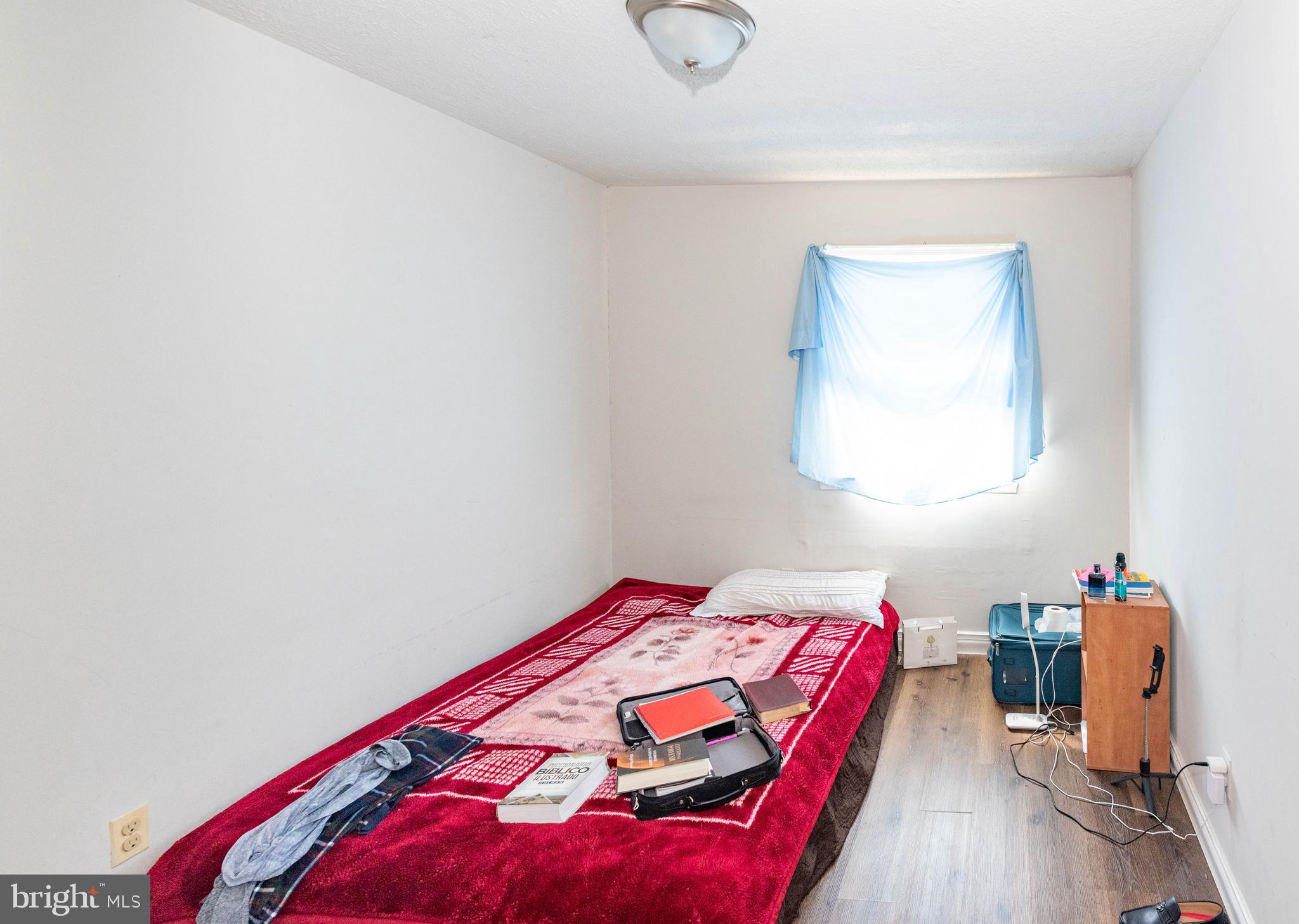 HARFORD SQUARE - Residential