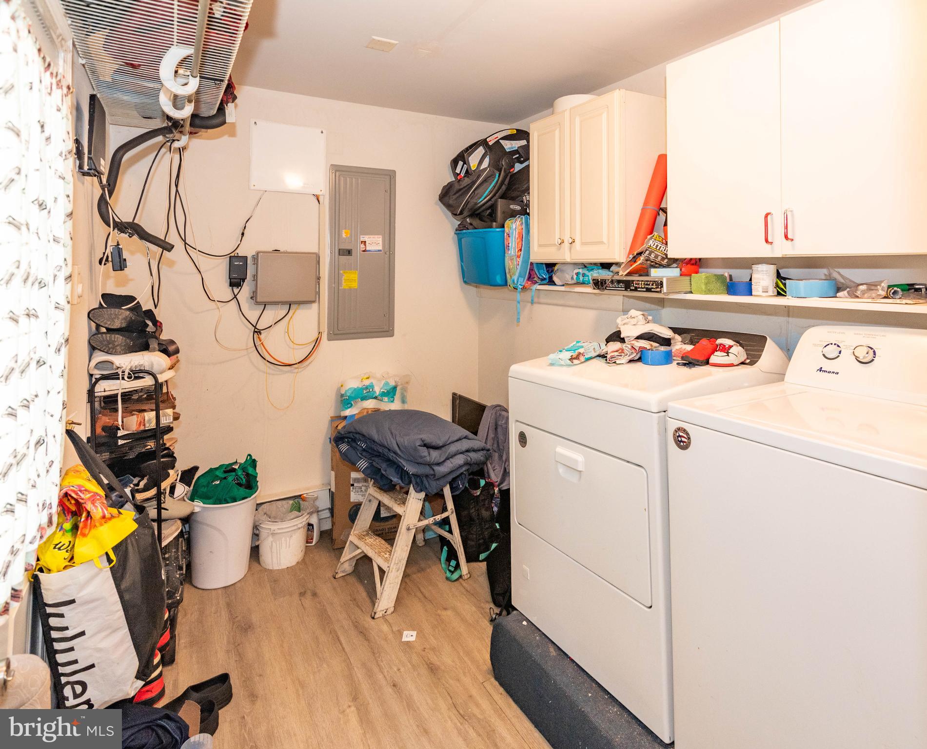 HARFORD SQUARE - Residential