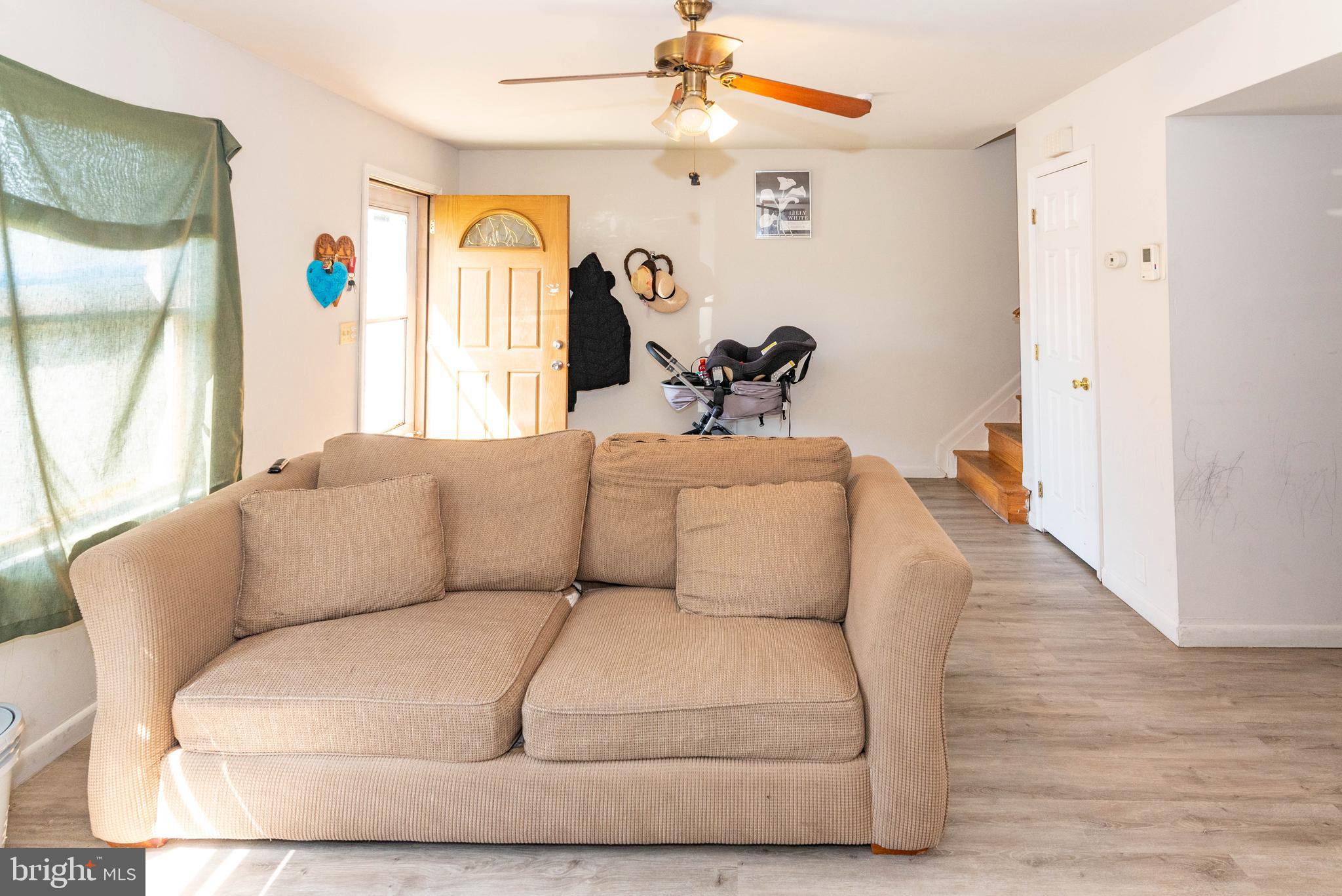 HARFORD SQUARE - Residential