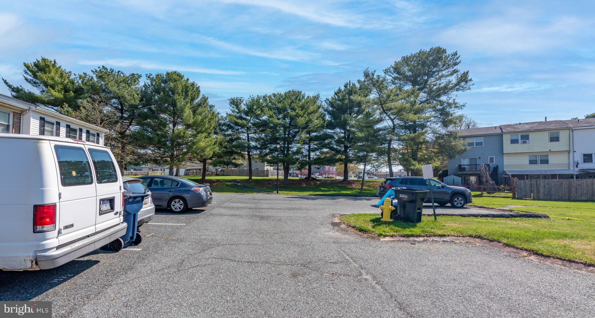 HARFORD SQUARE - Residential