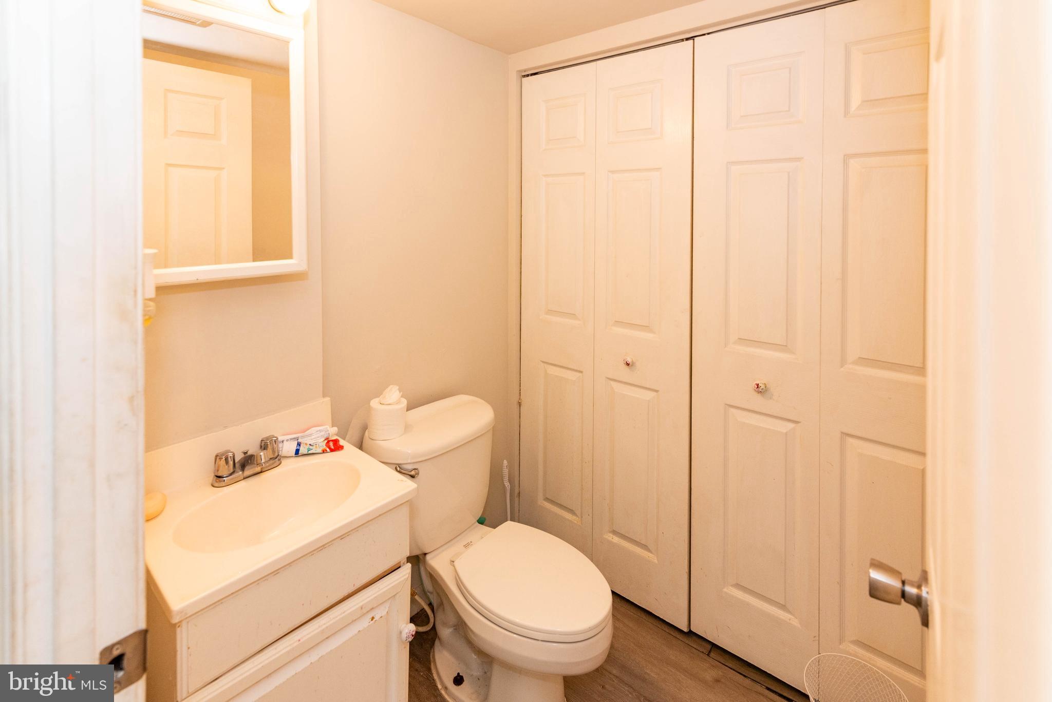 HARFORD SQUARE - Residential