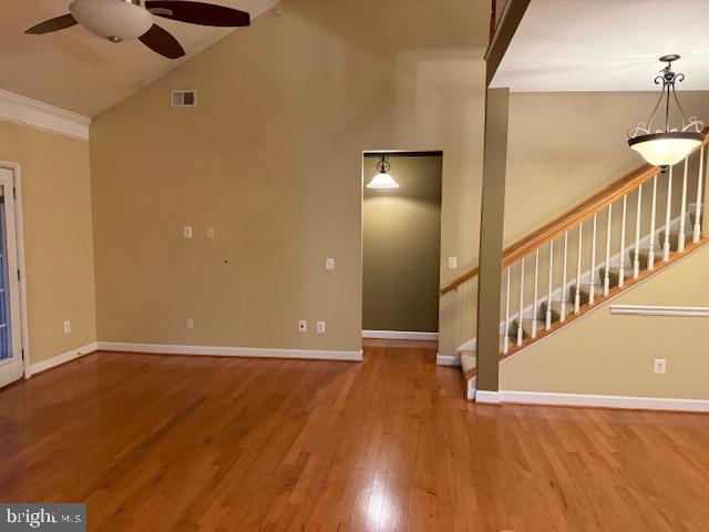 FOUR SEASONS - Residential