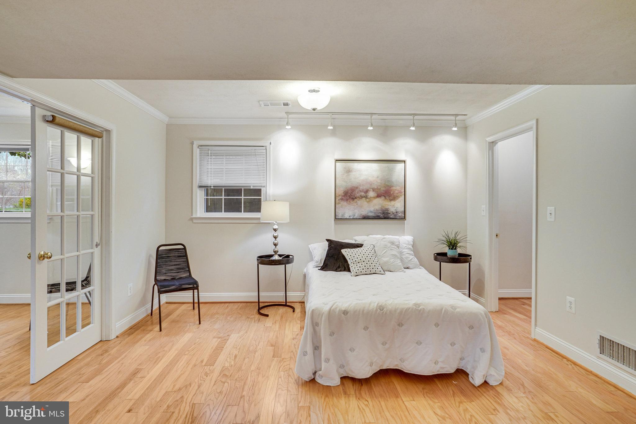 MANTUA - Residential