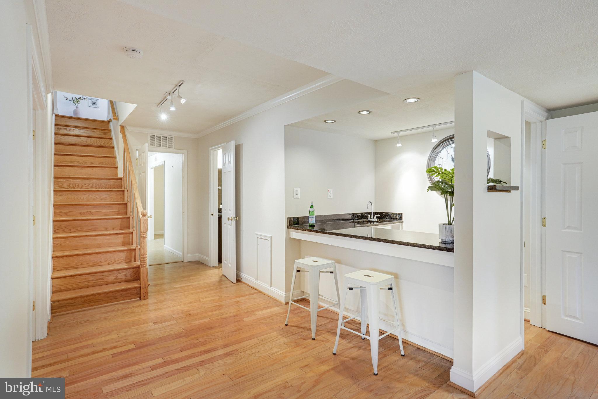 MANTUA - Residential