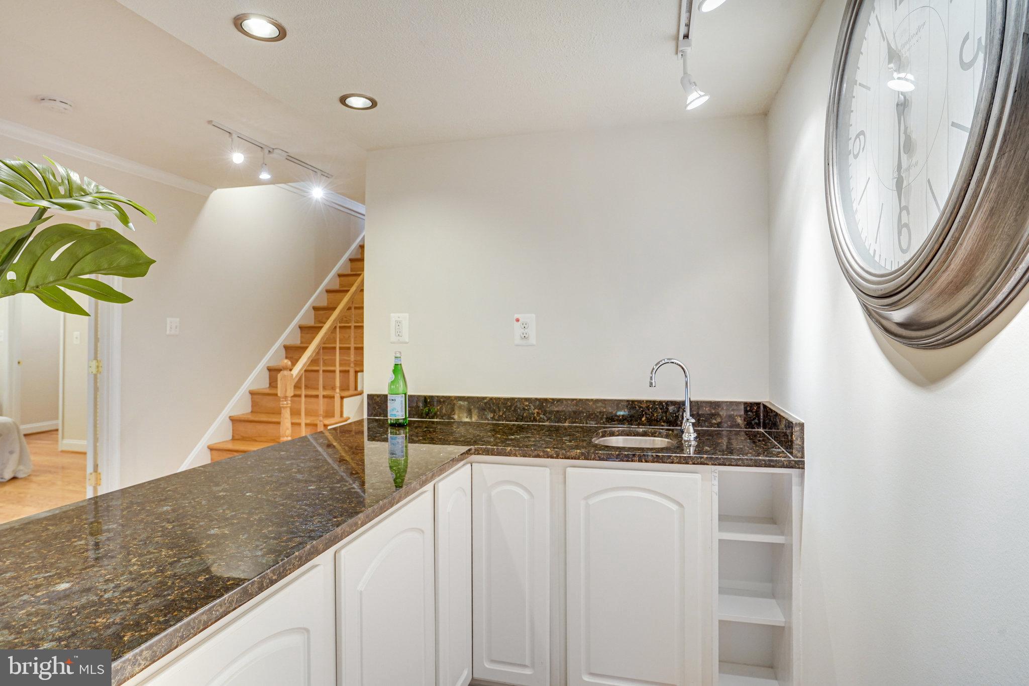 MANTUA - Residential