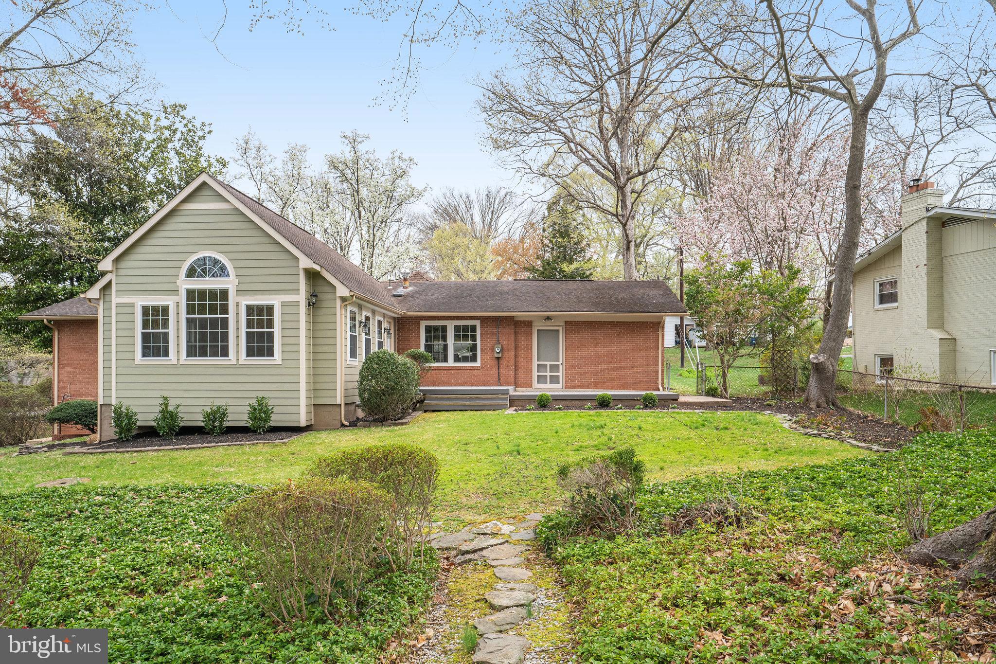 MANTUA - Residential