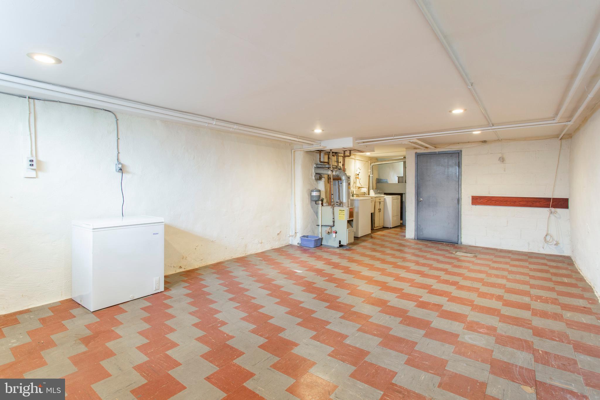 MAYFAIR - Residential