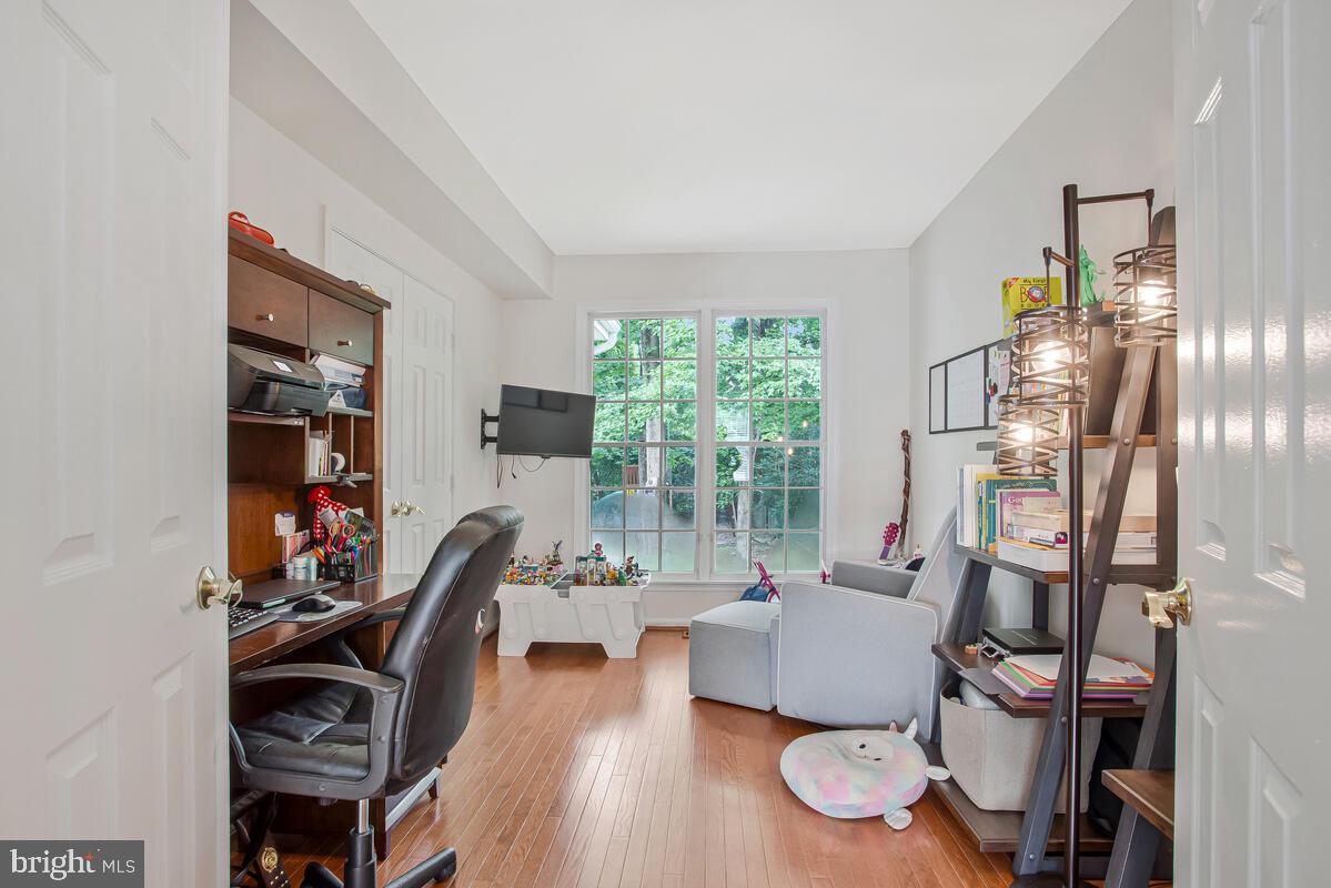 TALL OAKS CROSSING - Residential