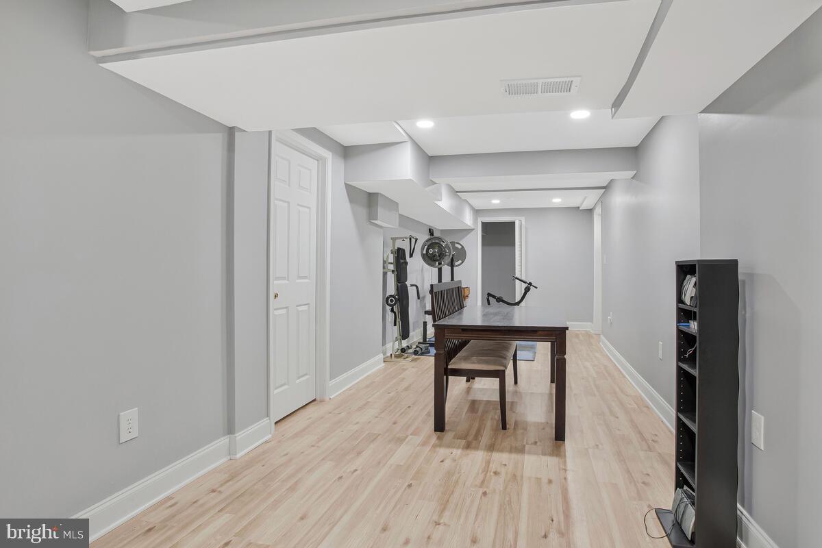 TALL OAKS CROSSING - Residential