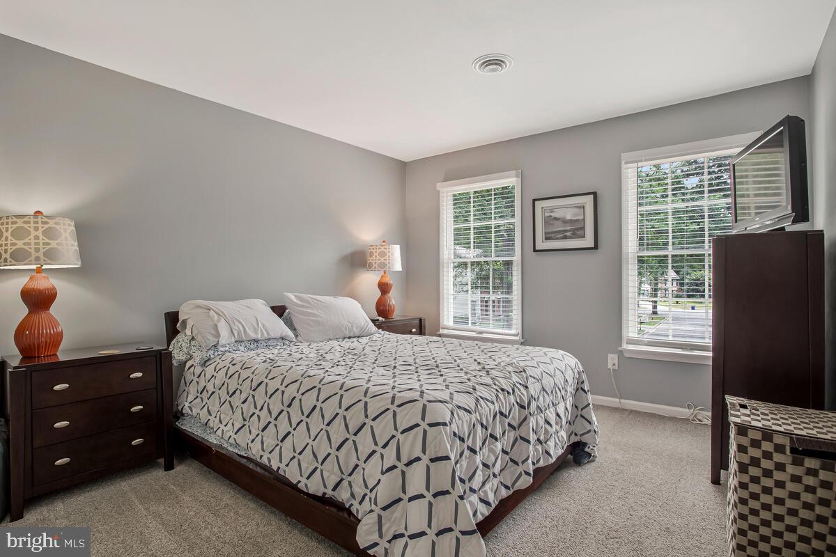 TALL OAKS CROSSING - Residential