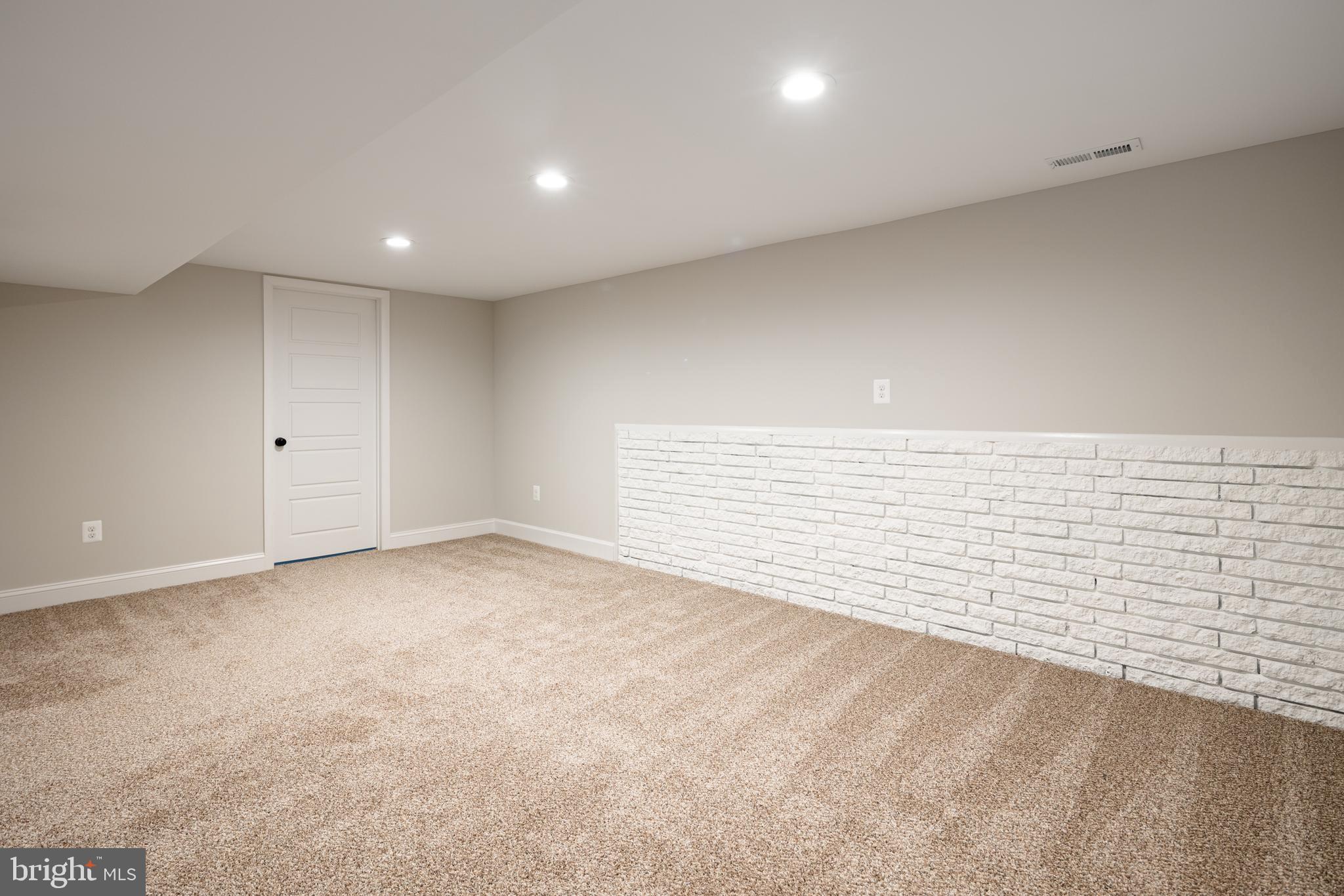 STONEYBROOK - Residential