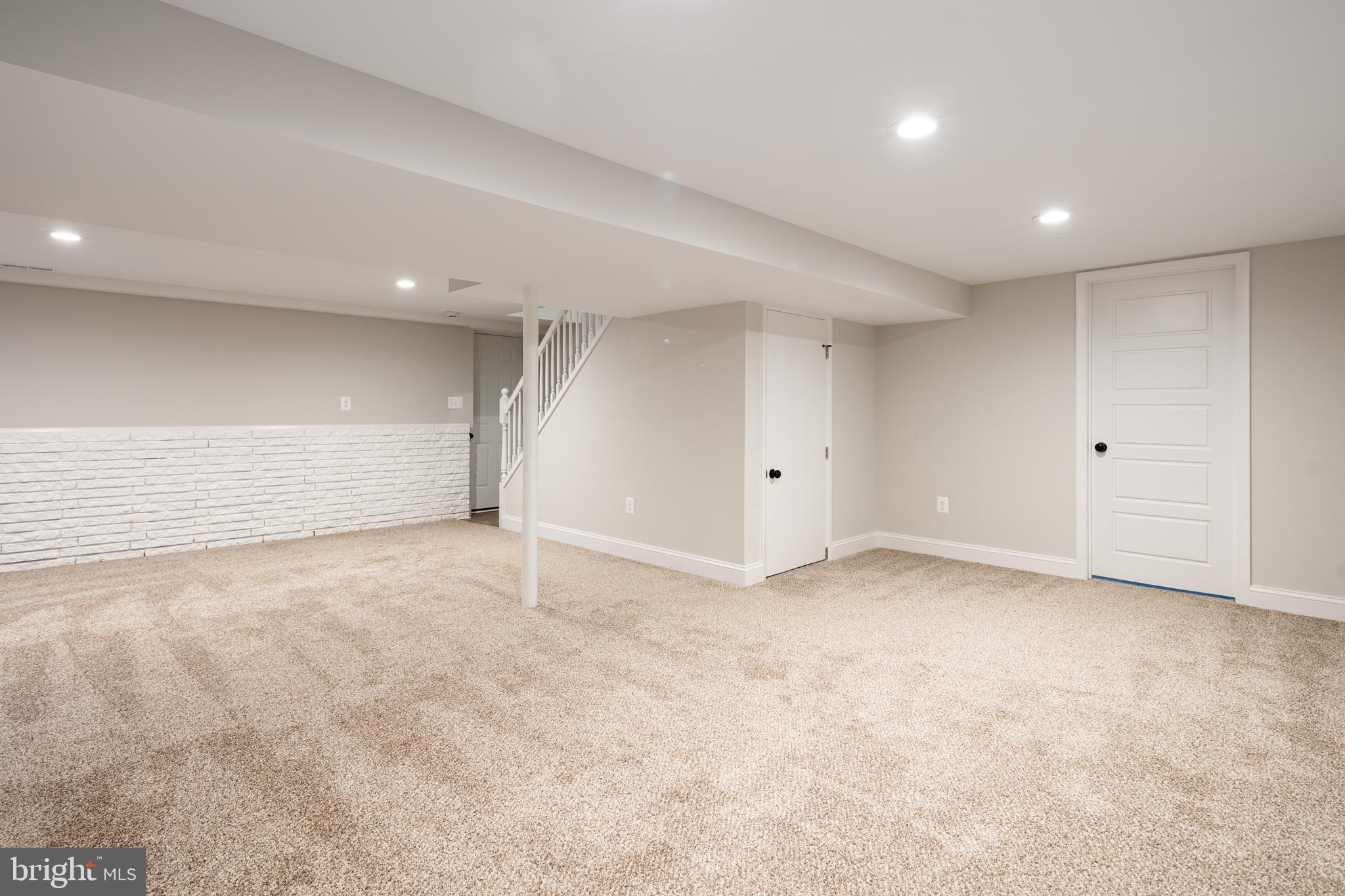 STONEYBROOK - Residential