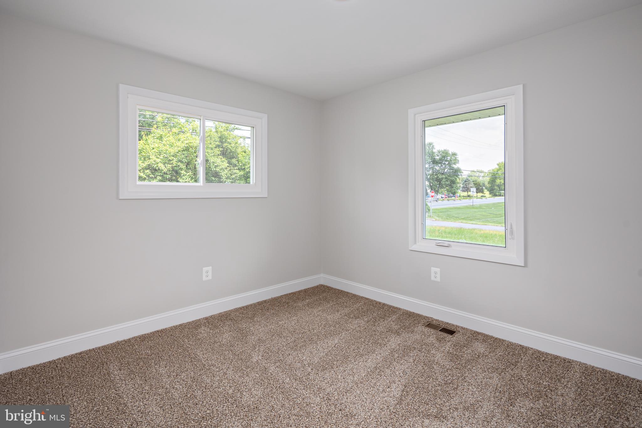 STONEYBROOK - Residential