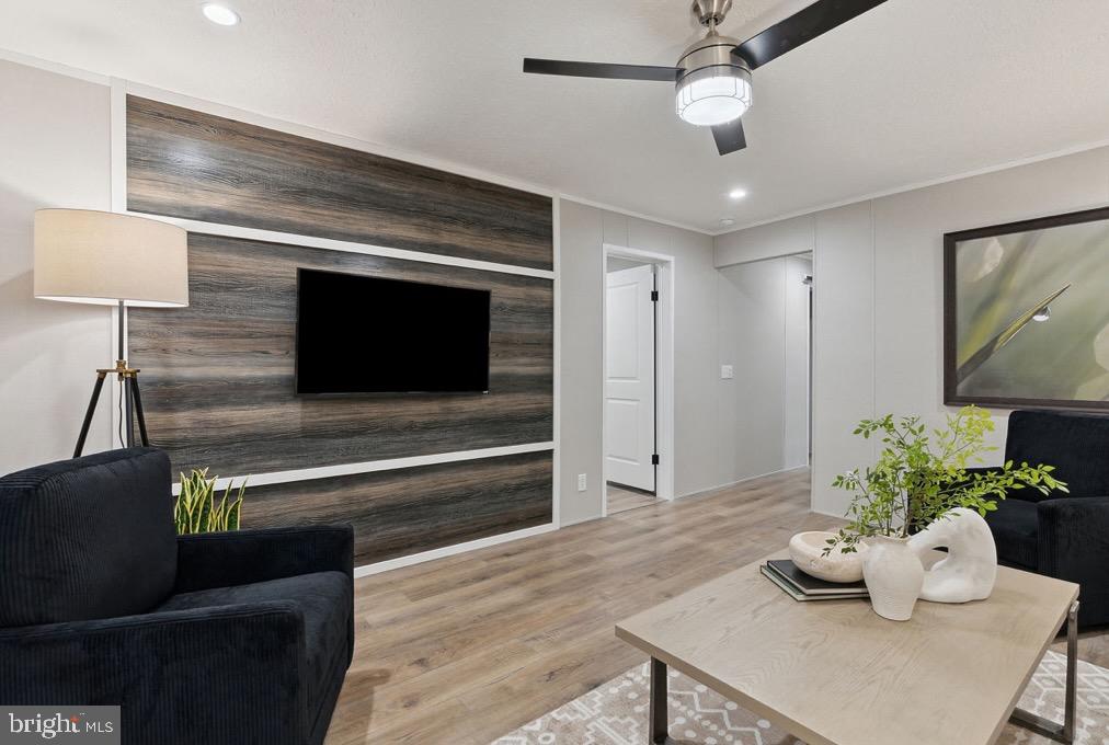 CHESTNUT POINT ESTATES & MARINA - Residential