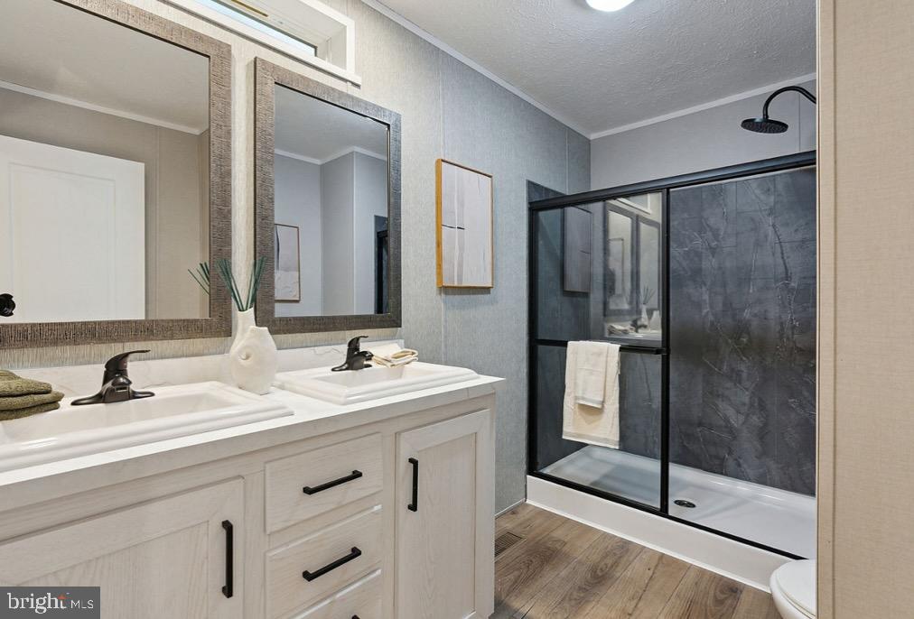 CHESTNUT POINT ESTATES & MARINA - Residential