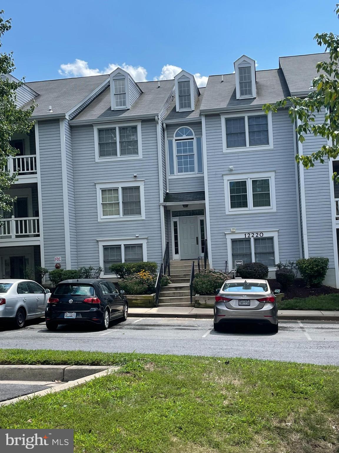 WATERS EDGE AT NORTH LAKE - Residential Lease