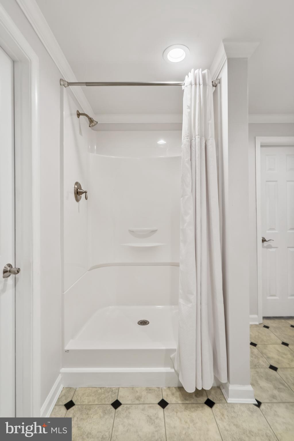 BLUE RIDGE MANOR - Residential