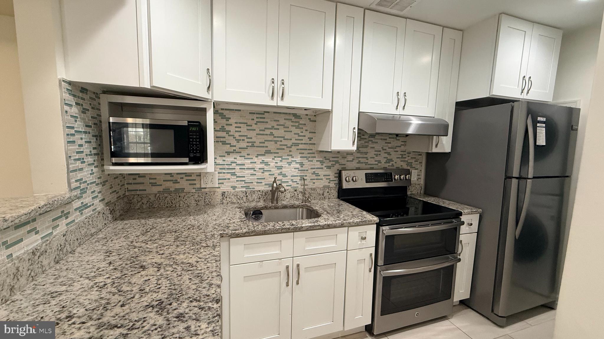 GABLES OF TUCKERMAN - Residential