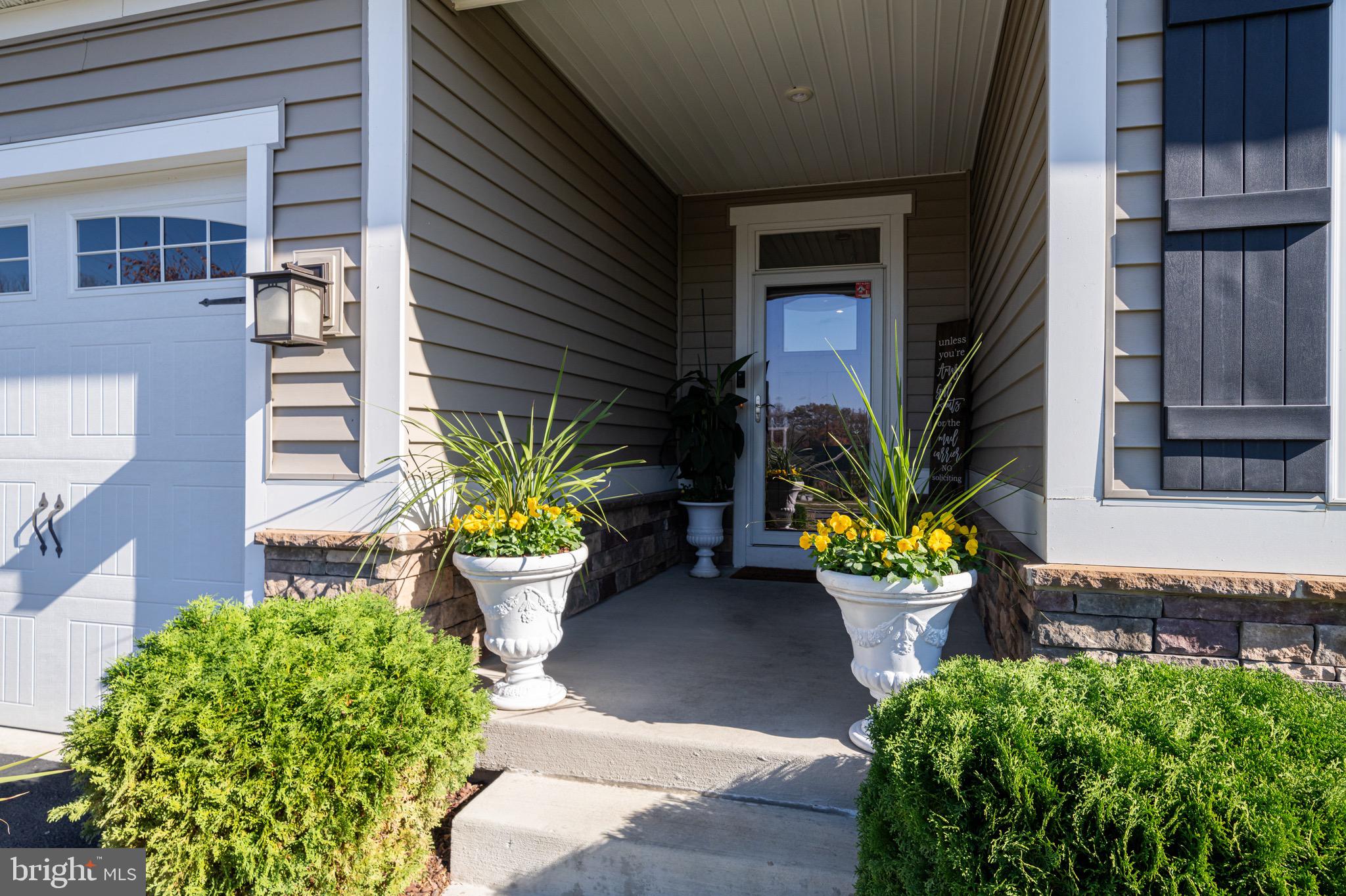 3123 MEANDER BEND