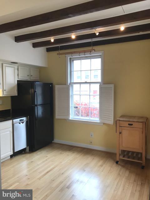 ARCH HALL - Residential Lease