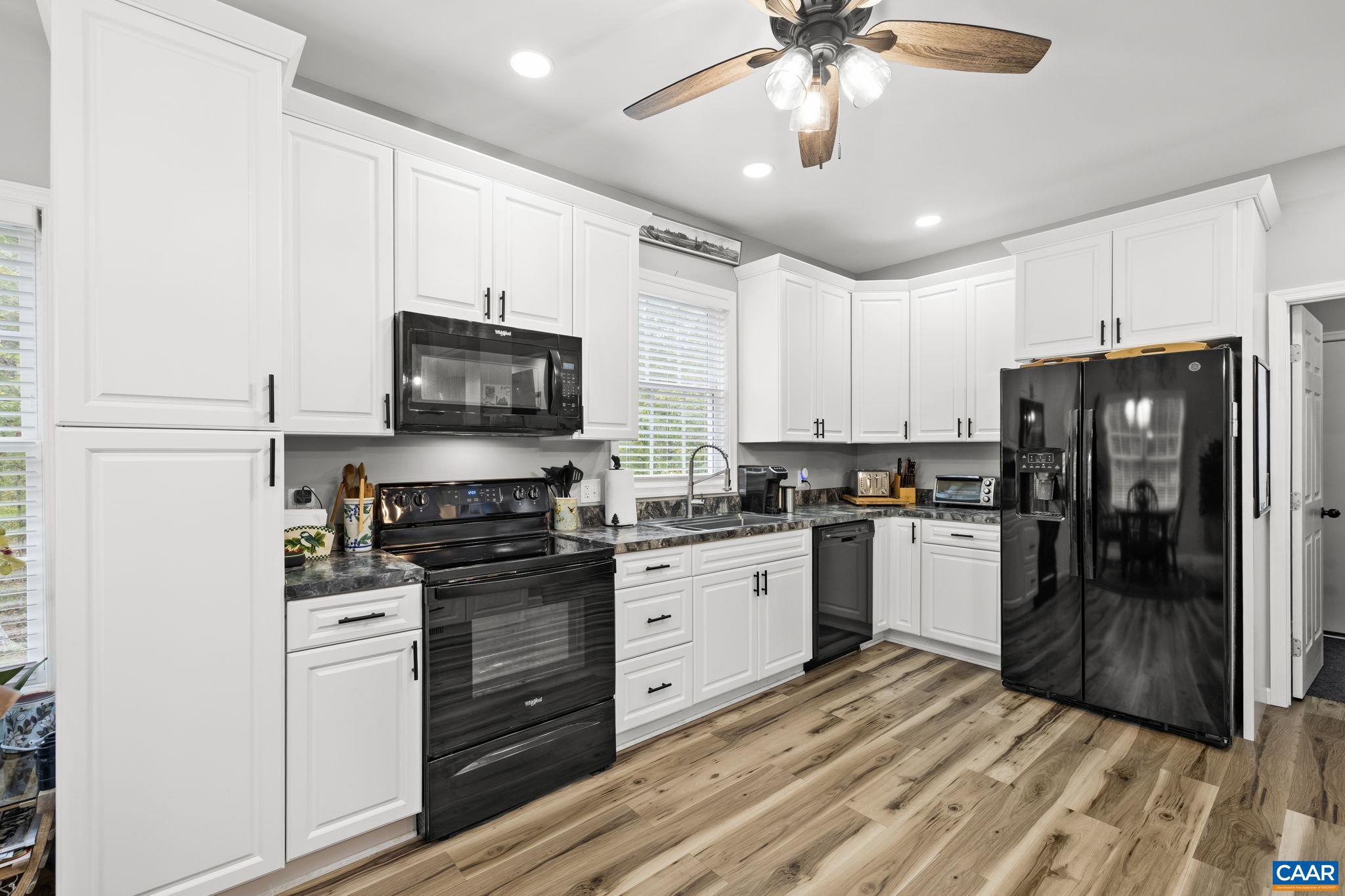 SHENANDOAH CROSSING - Residential