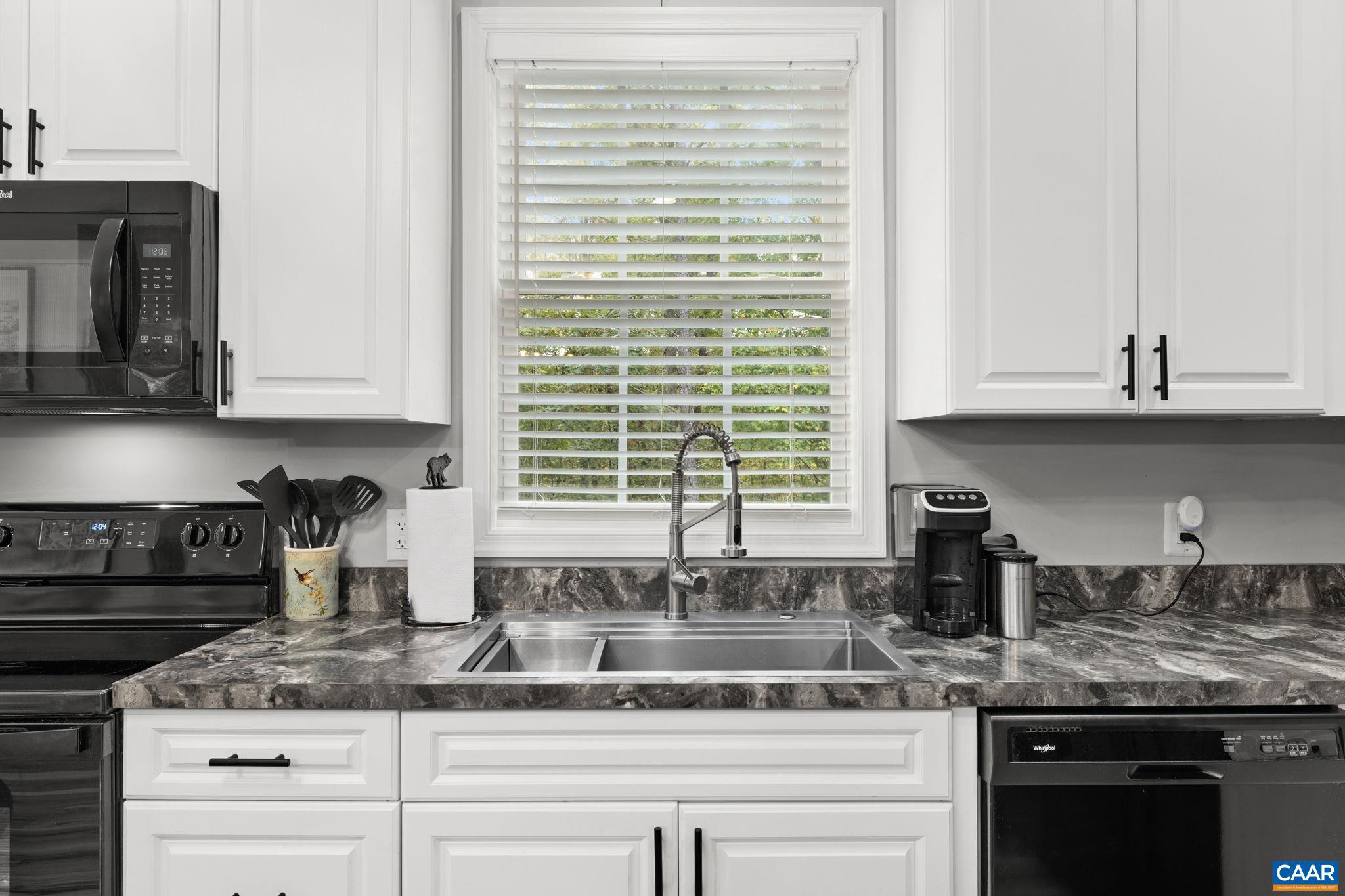 SHENANDOAH CROSSING - Residential